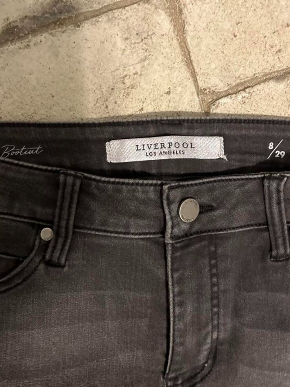 Liverpool Women’s Size 8/29 Midrise Bootcut jeans. Black/gray.